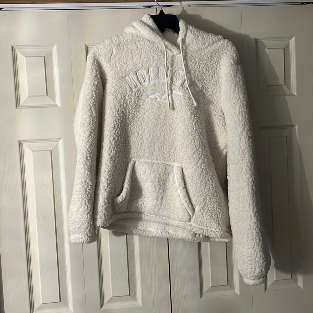 So cute and fluffy for winter, Drawstring hoodie.